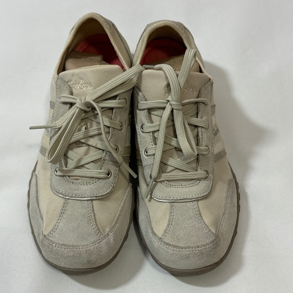 Women's Sketchers 22488 Natural Lace Up Sneakers Beige Leather Relax Fit Sz 8.5